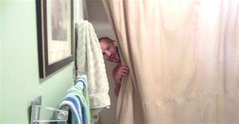 Son Busted Dad In The Shower With Video Camera! What He。